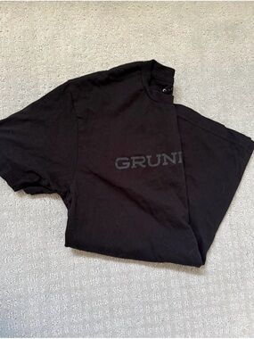 Men's Grundens t shirt